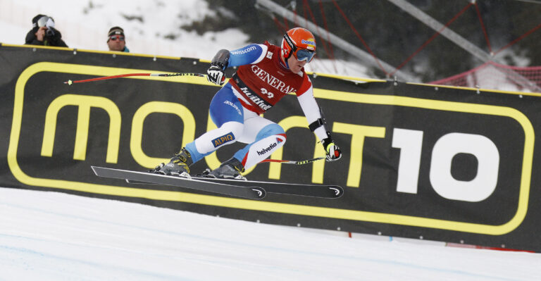 120304-Skiing-33-scaled-aspect-ratio-500-260
