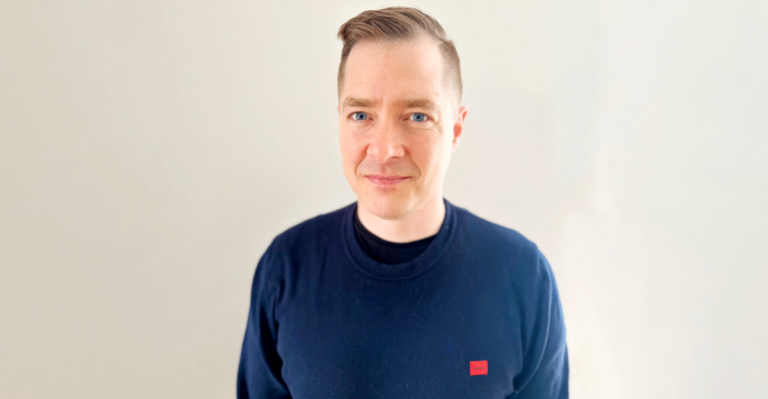 Adrian_LinkedIn-01-aspect-ratio-500-260